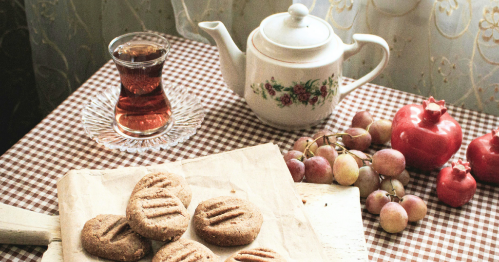 紅茶と焼き菓子で楽しむおうちカフェスイーツ